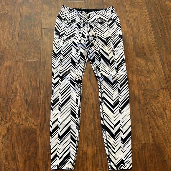 Nike Pants - Cute and fun Nike leggings!